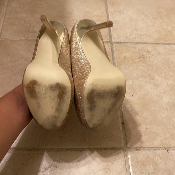 High heels - Picture 4 of 4